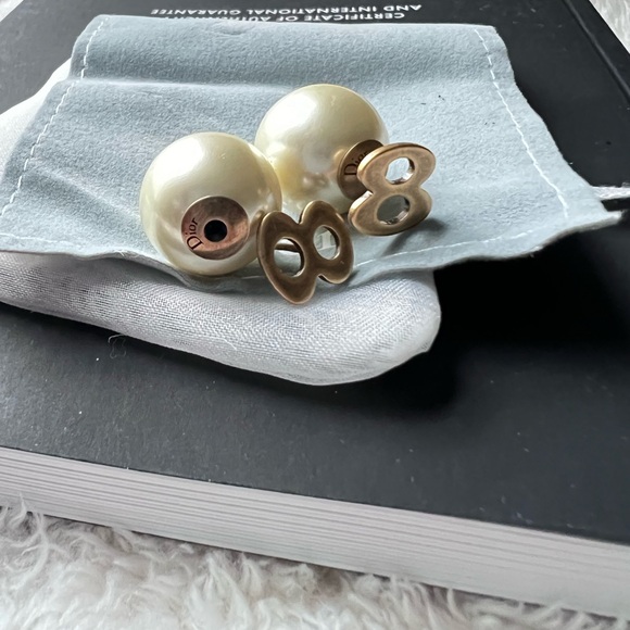 Dior pearl earrings - Picture 4 of 4